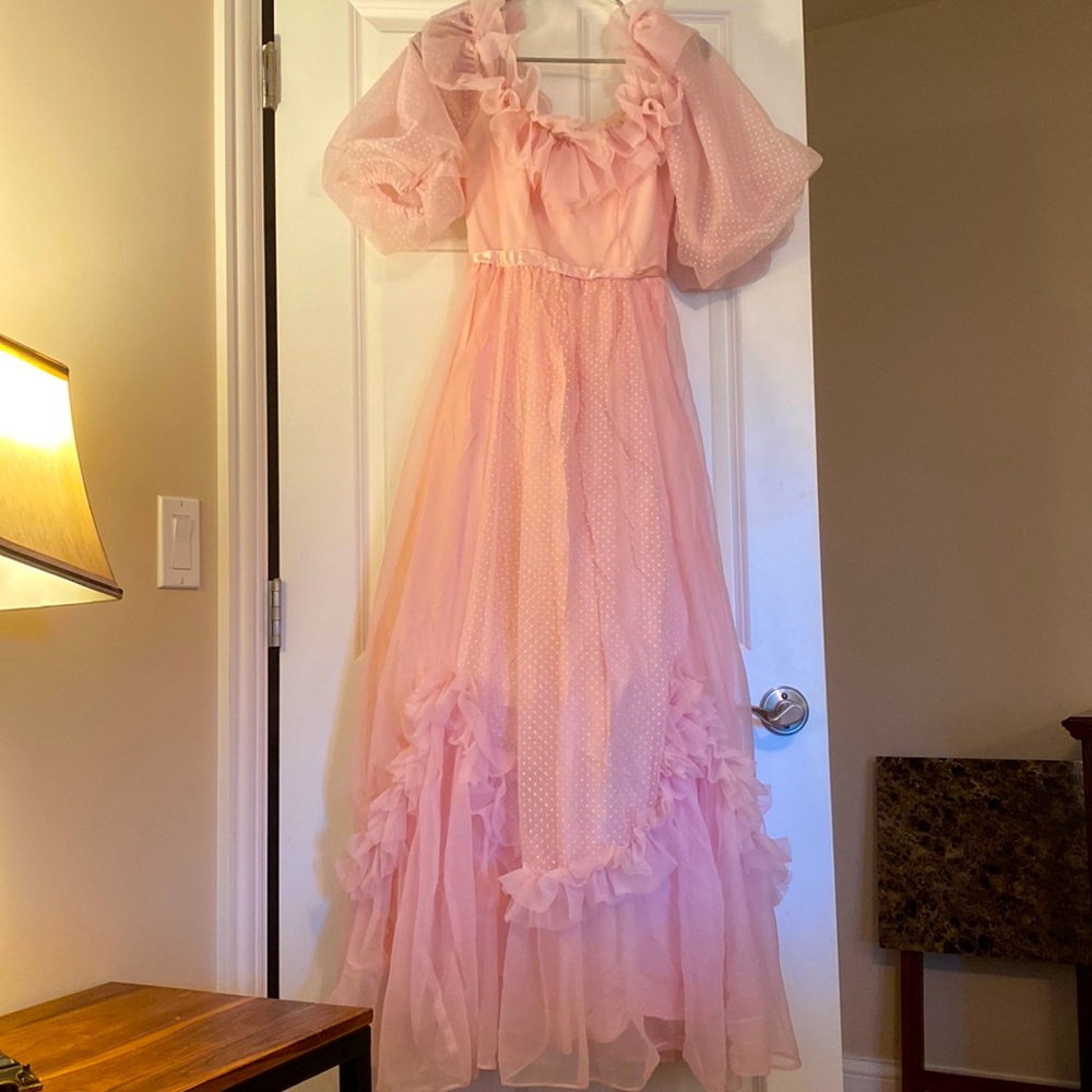 Vintage 1970’s Light Pink Prom Dress